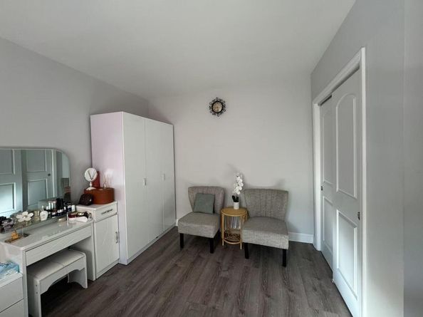 141-13 78th Road 2M, Flushing NY 11367