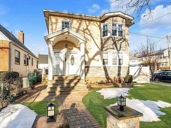 137-28 220 St
