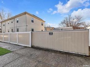 137-28 220 St, Laurelton NY 11413