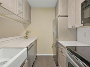 500 Pondside Drive 2E, White Plains NY 10607