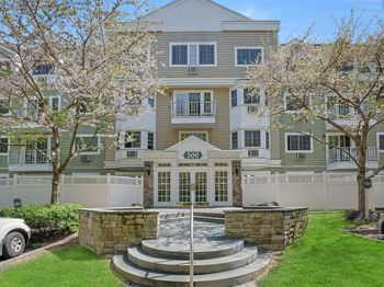 500 Pondside Drive