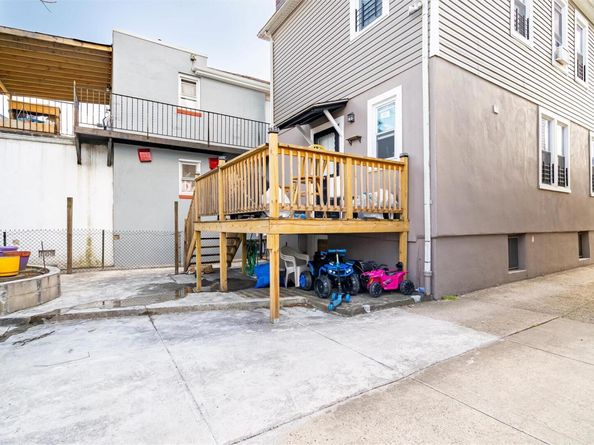 1646 Radcliff Avenue, Bronx NY 10462