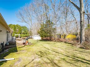 1407 Middle Road 6, Calverton NY 11933