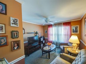 1407 Middle Road 6, Calverton NY 11933