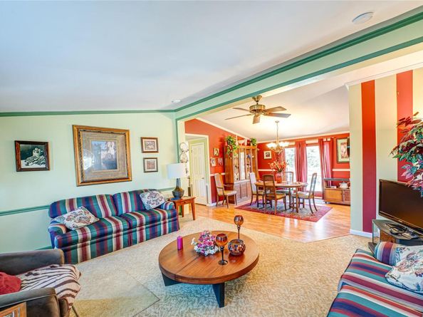 1407 Middle Road 6, Calverton NY 11933