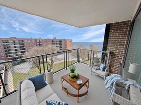 166-25 Powells Cove Boulevard 8E, Beechhurst NY 11357