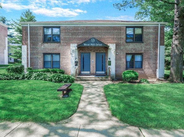 13 W Mill Drive 3A, Great Neck NY 11021