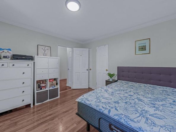 13 W Mill Drive 3A, Great Neck NY 11021