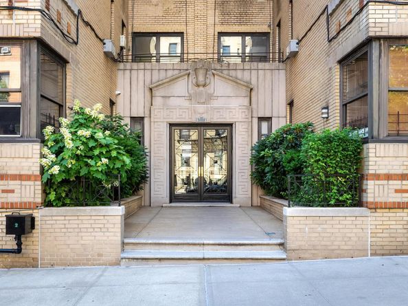 251 Seaman Avenue 6A, New York (Manhattan) NY 10034