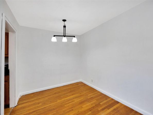 57-47 246 Crescent 1, Douglaston NY 11362
