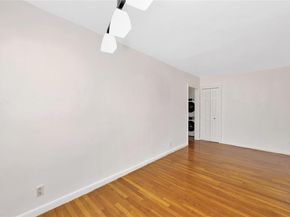 57-47 246 Crescent 1, Douglaston NY 11362