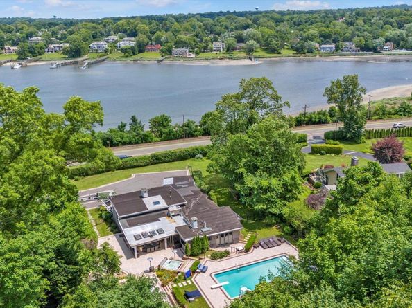 337 E Shore Road, Great Neck NY 11024