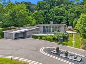 337 E Shore Road, Great Neck NY 11024