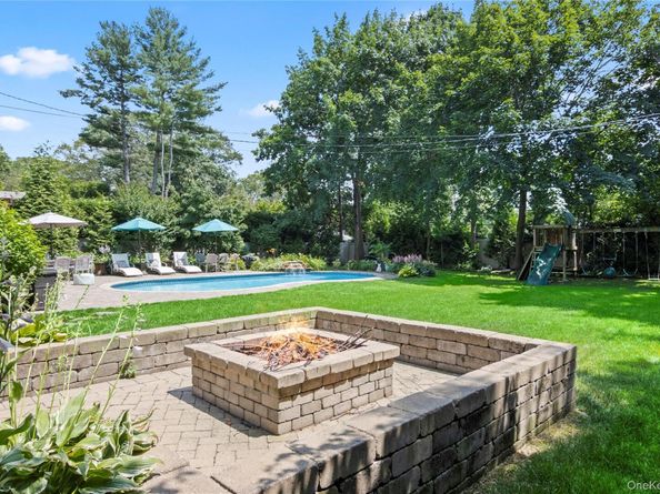105 Midway Avenue, Locust Valley NY 11560