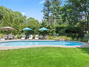 105 Midway Avenue, Locust Valley NY 11560