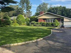 105 Midway Avenue, Locust Valley NY 11560