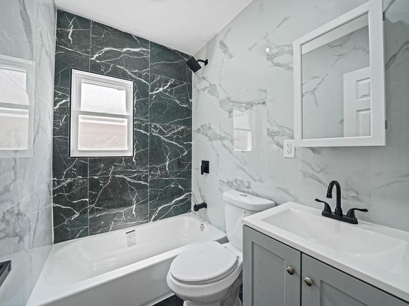 21609 104th Avenue, Queens Village NY 11429