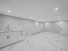 21609 104th Avenue, Queens Village NY 11429