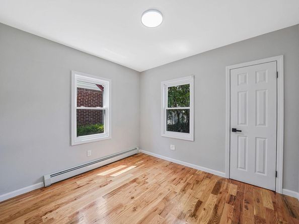 21609 104th Avenue, Queens Village NY 11429