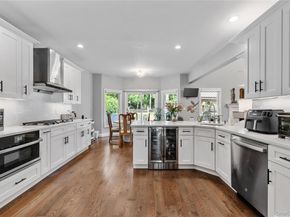 91 Bennetts Road, East Setauket NY 11733