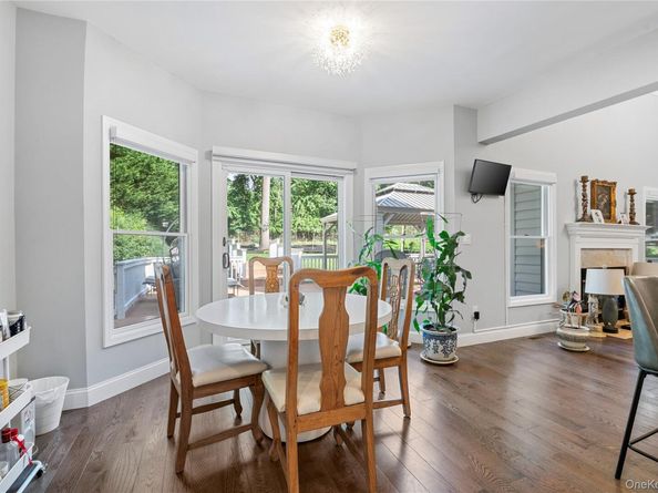 91 Bennetts Road, East Setauket NY 11733