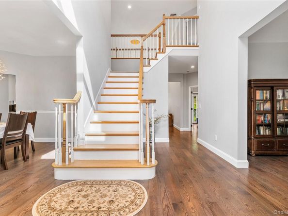 91 Bennetts Road, East Setauket NY 11733