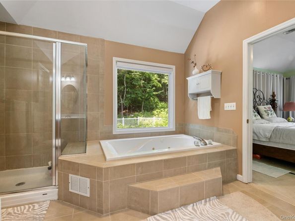 91 Bennetts Road, East Setauket NY 11733