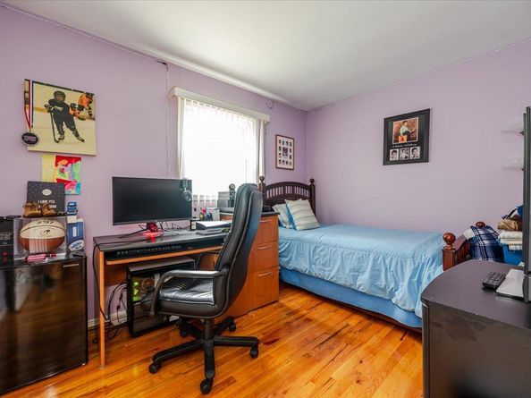 54 Maria Lane, Yonkers NY 10710