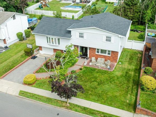 54 Maria Lane, Yonkers NY 10710
