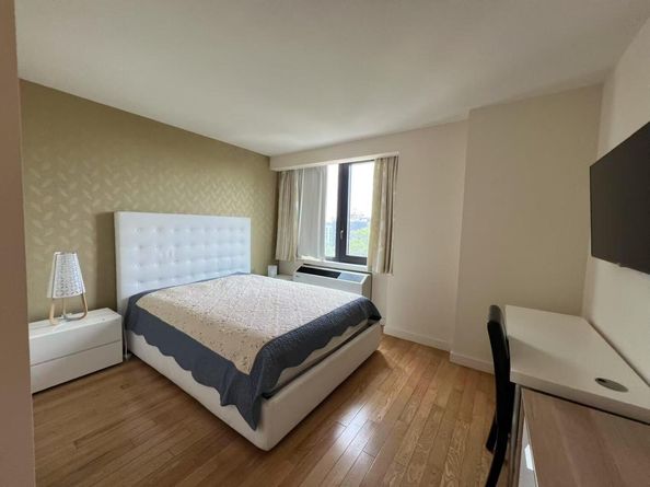39-16 Prince Street 8E, Flushing NY 11354