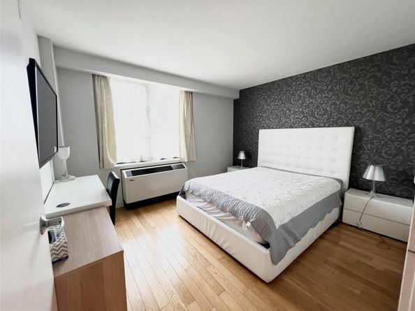 39-16 Prince Street 8E, Flushing NY 11354