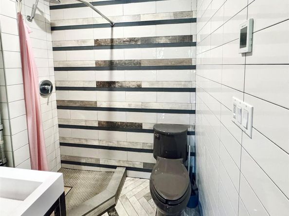 219 Weirfield Street 5, Brooklyn NY 11221
