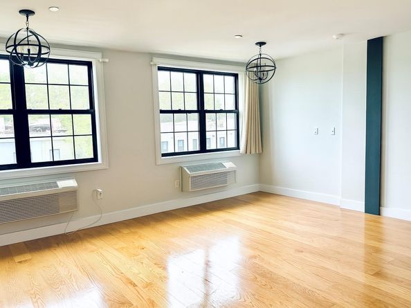 219 Weirfield Street 5, Brooklyn NY 11221