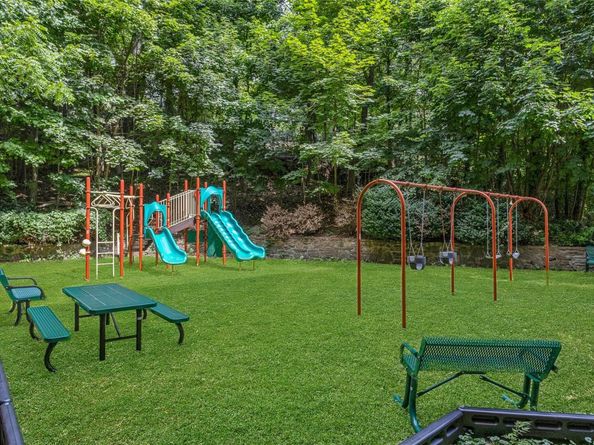 37 Central Avenue 2G, Hartsdale NY 10530