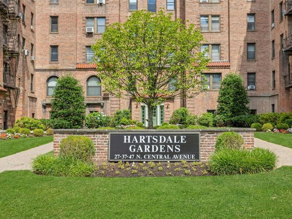 37 Central Avenue 2G, Hartsdale NY 10530