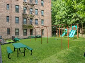 37 Central Avenue 2G, Hartsdale NY 10530