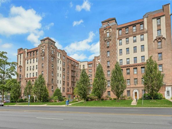 37 Central Avenue 2G, Hartsdale NY 10530