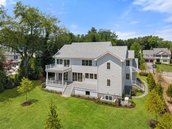 101 Carthage Road, Scarsdale NY 10583