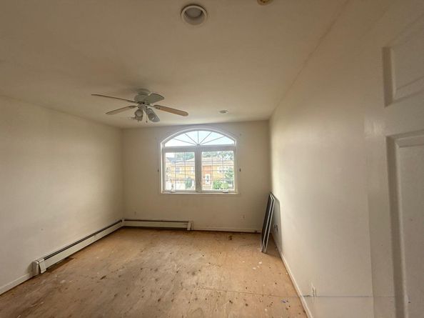 5 E Court, East Rockaway NY 11518