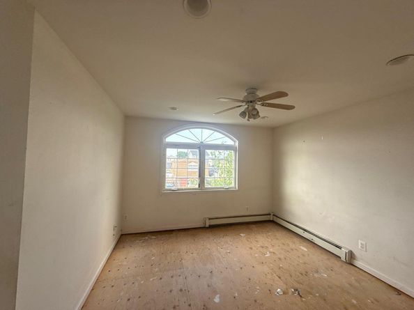 5 E Court, East Rockaway NY 11518