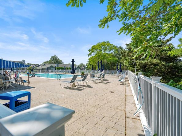575 Mirror Pond Court, Moriches NY 11955