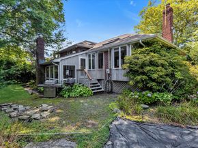19 Clearland Road, Syosset NY 11791