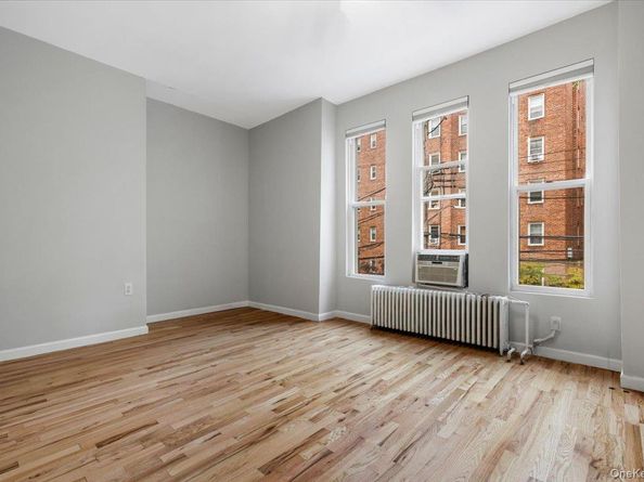 525 E 235th Street, Bronx NY 10470