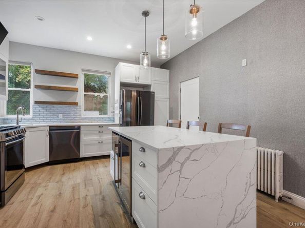 525 E 235th Street, Bronx NY 10470