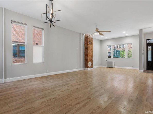 525 E 235th Street, Bronx NY 10470