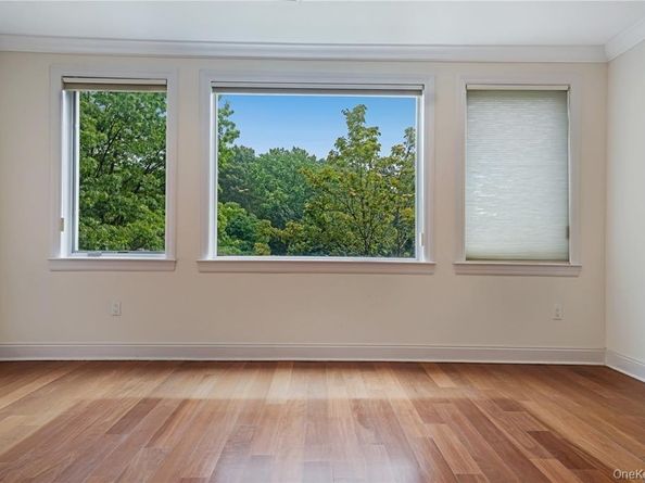 171 Great Neck Road 3P, Great Neck NY 11021