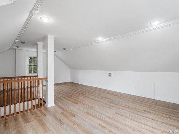 100 E Fenimore Street, Valley Stream NY 11580