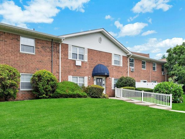 460 Old Town Road 25L Upper Unit, Port Jefferson Station NY 11776
