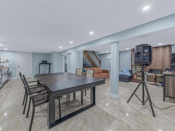 5640 Francis Lewis Boulevard, Bayside NY 11364