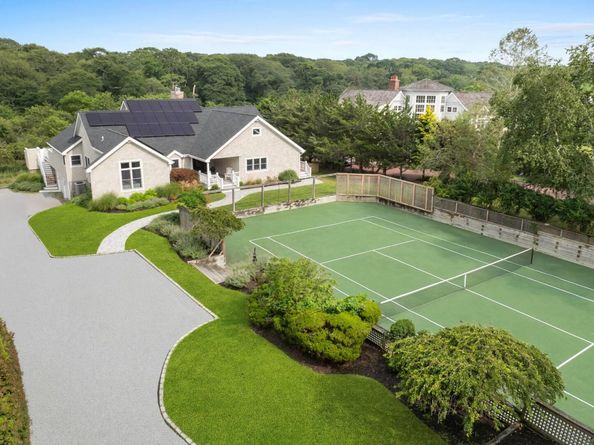 38 Brushy Neck Lane, Westhampton NY 11977